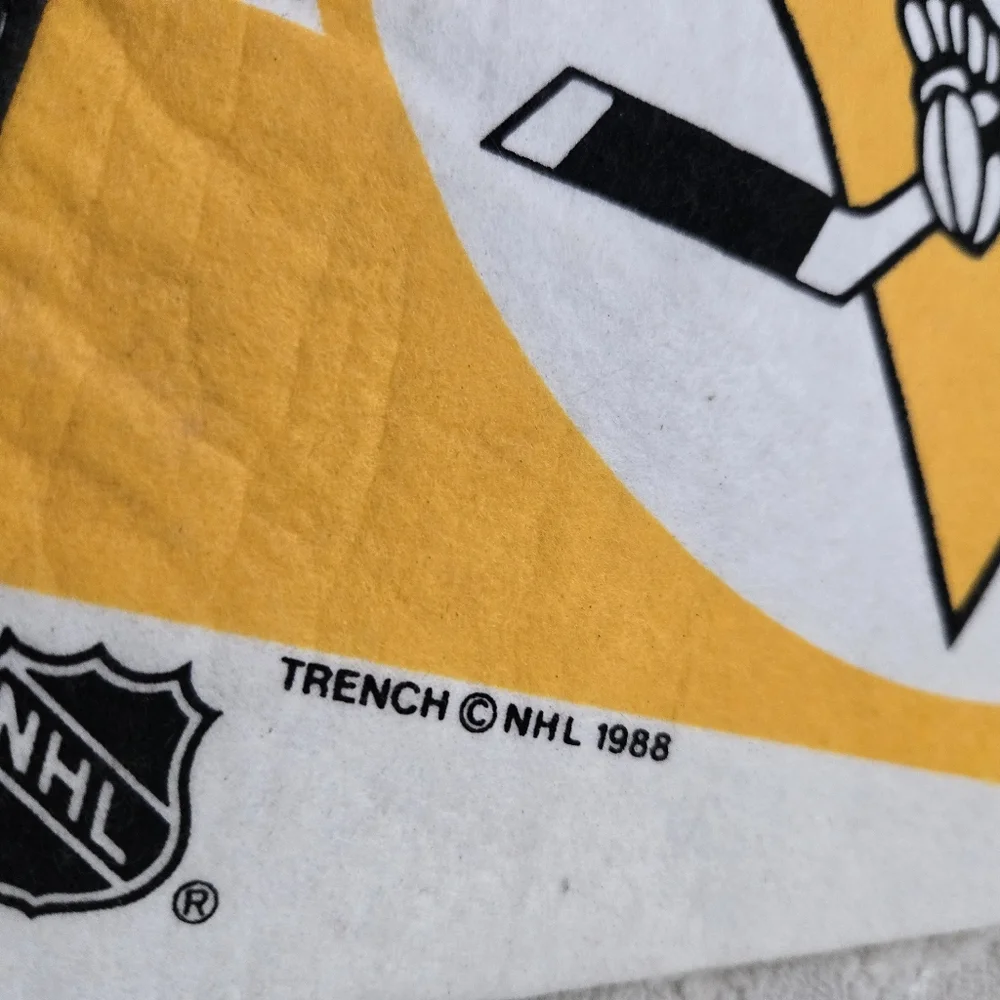 Vintage 1988 NHL Hockey Pittsburgh Penguins Felt Pennant